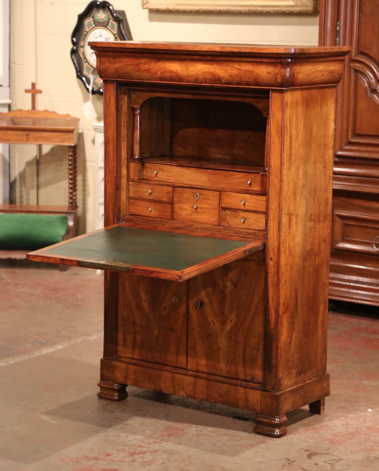 Period: Louis-Philippe (1830-1848) Wooden secretary with…