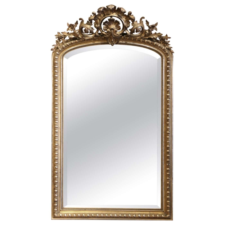 19th Century French Louis XV Arched and Carved Giltwood Beveled Wall Mirror