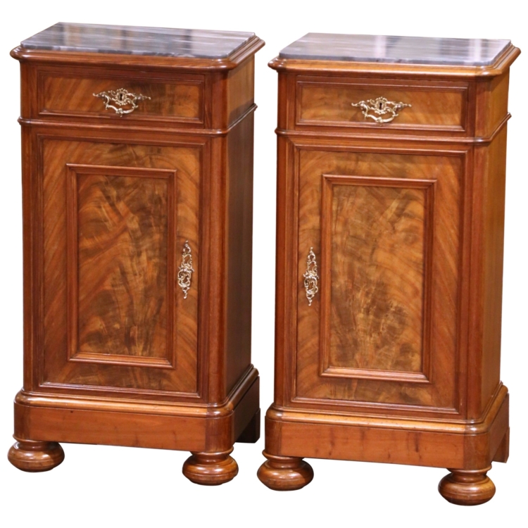 Pair of 19th Century Italian Louis Philippe Grey Marble Top Walnut Nightstands