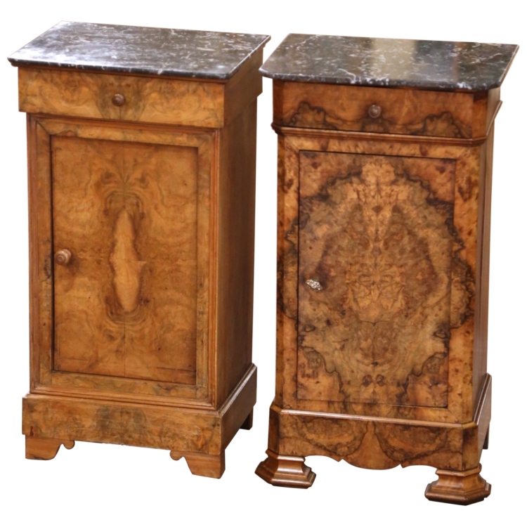 Set of 19th Century French Louis XV Walnut Bedside Cabinets with Marble Tops