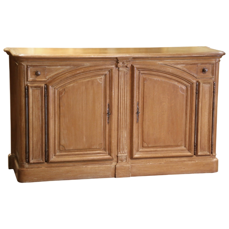 Mid-Century French Louis XIV Style Light Oak "Buffet de Chasse" with Drawers
