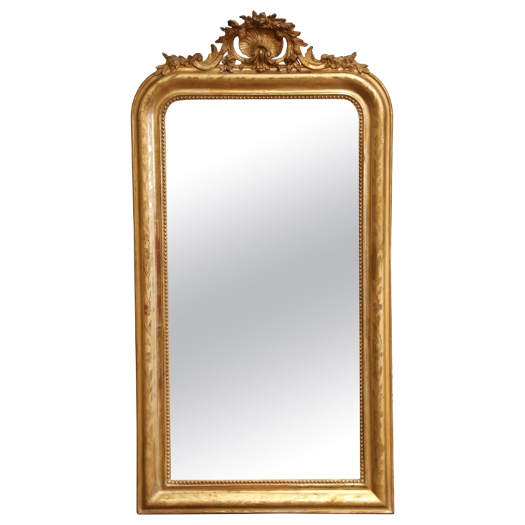 19th Century French Louis Philippe Carved Giltwood Wall Mirror with Shell Crest